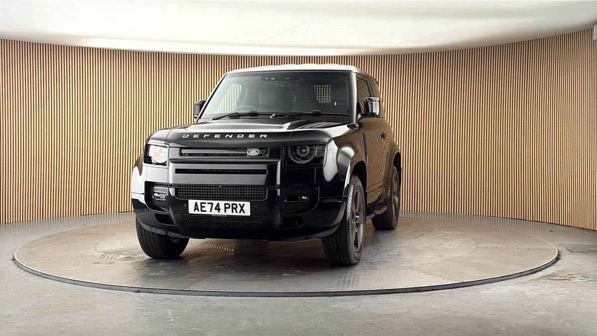 More views of Land Rover Defender 90