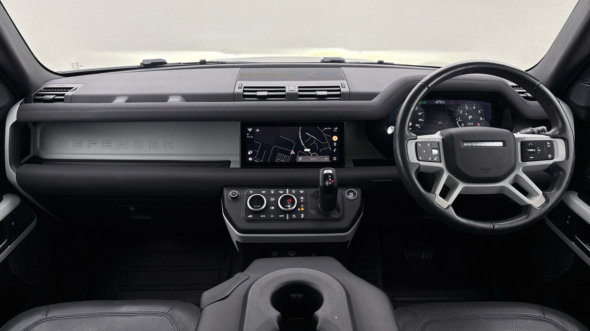 Land Rover Defender 90 Image 12