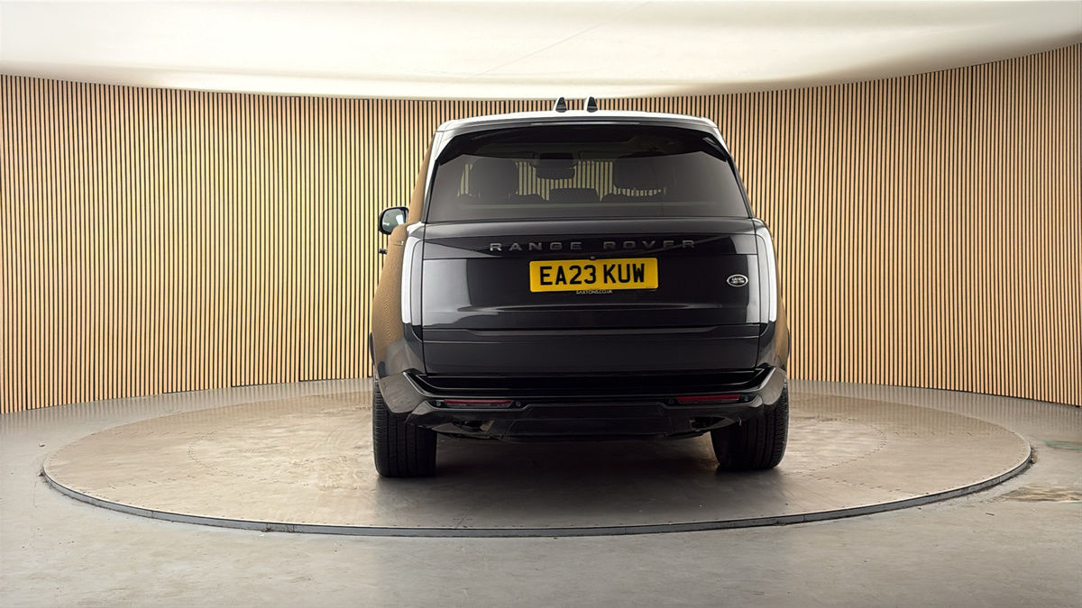 More views of Land Rover Range Rover