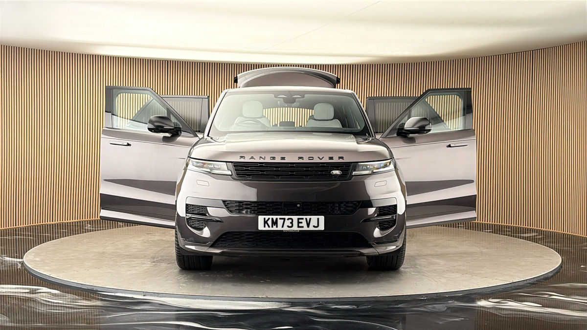More views of Land Rover Range Rover Sport