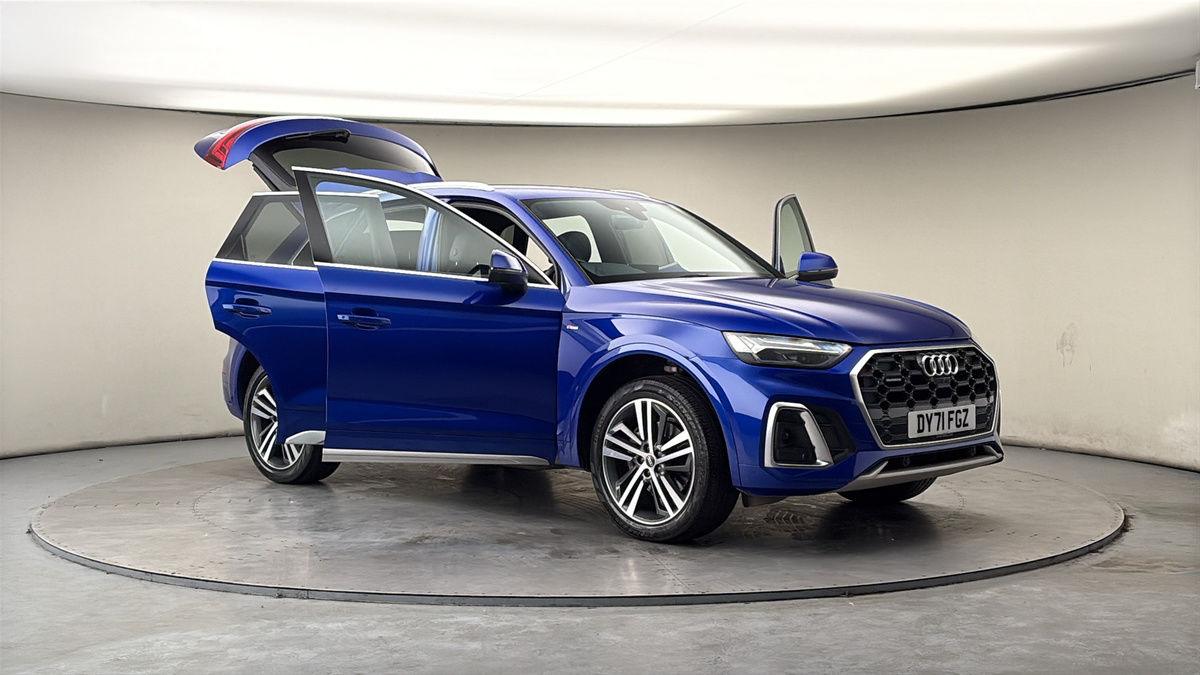 More views of Audi Q5