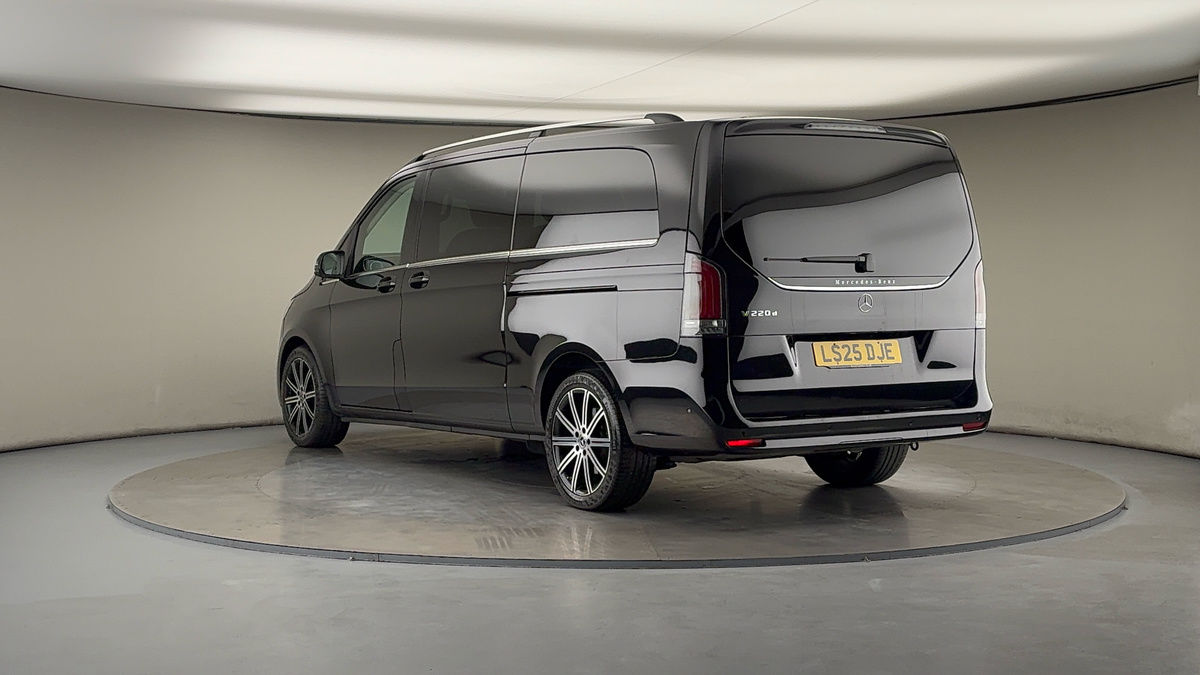 Mercedes-Benz V Class Image 2