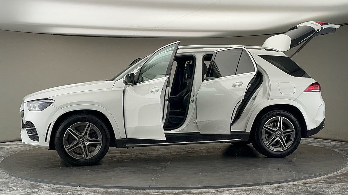 More views of Mercedes-Benz GLE