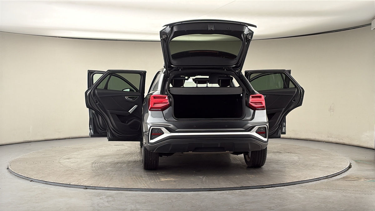 More views of Audi Q2