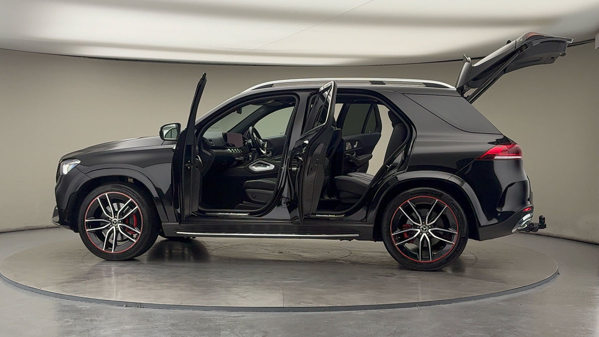 More views of Mercedes-Benz GLE