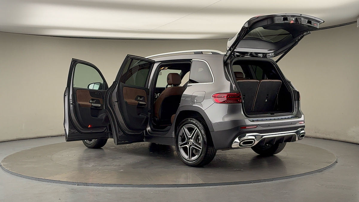 More views of Mercedes-Benz GLB