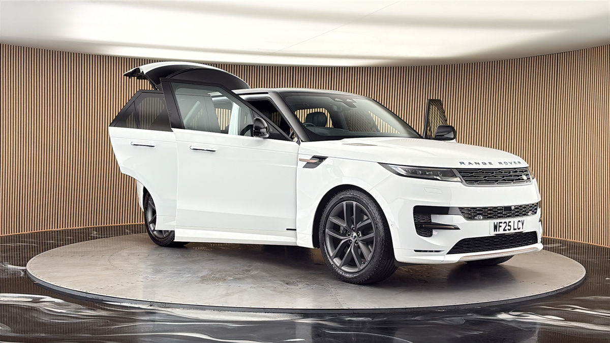 More views of Land Rover Range Rover Sport