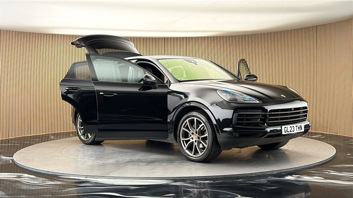 More views of Porsche Cayenne