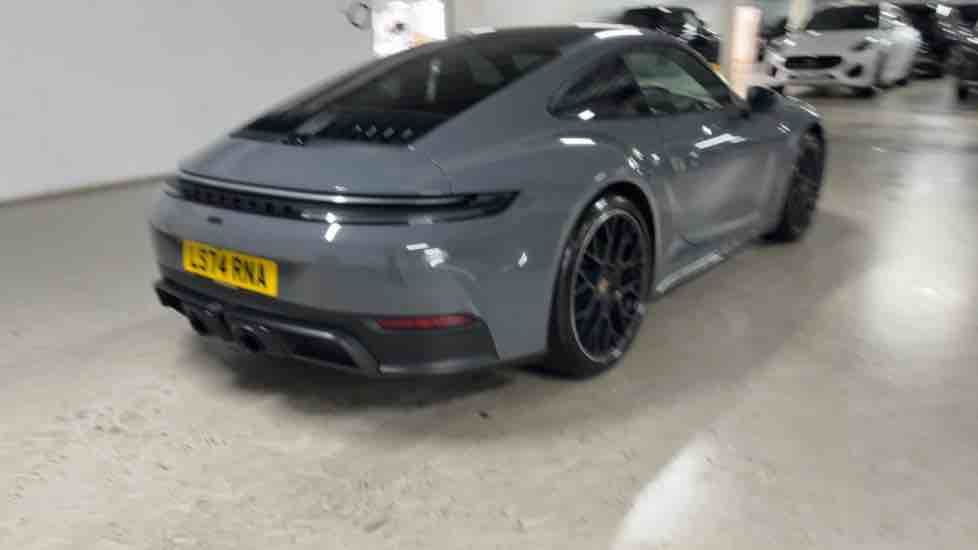 More views of Porsche 911