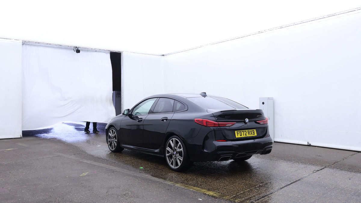 BMW 2 Series Image 3