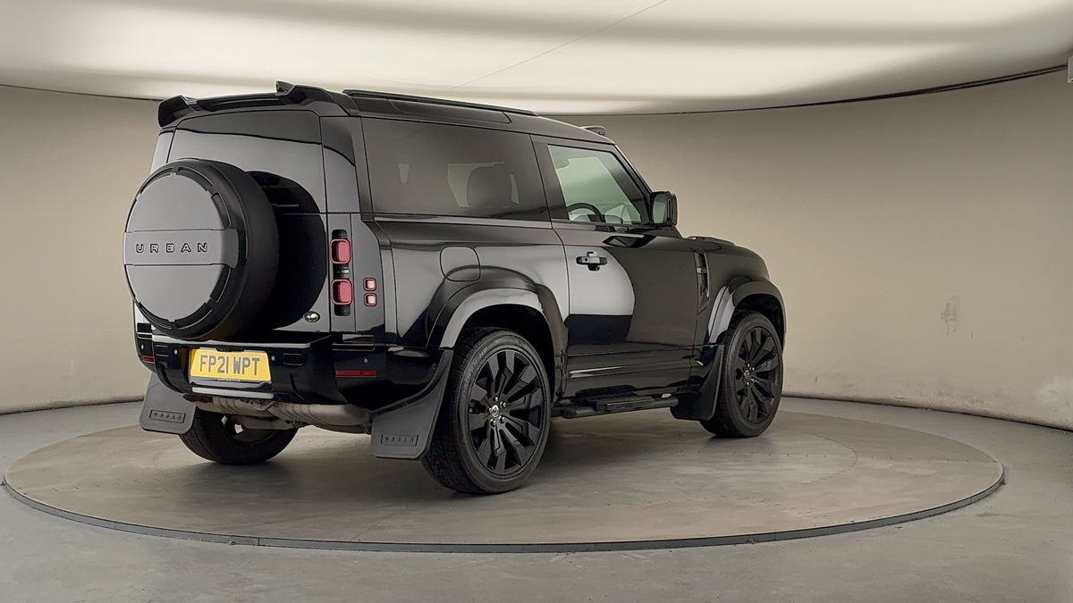 More views of Land Rover Defender 90