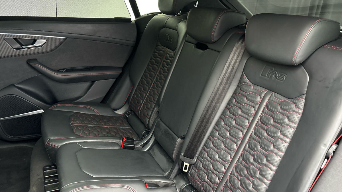 Audi RSQ8 Image 8