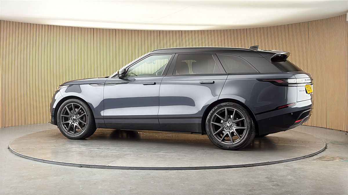 More views of Land Rover Range Rover Velar