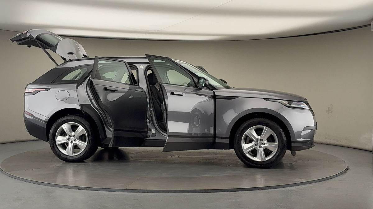 More views of Land Rover Range Rover Velar