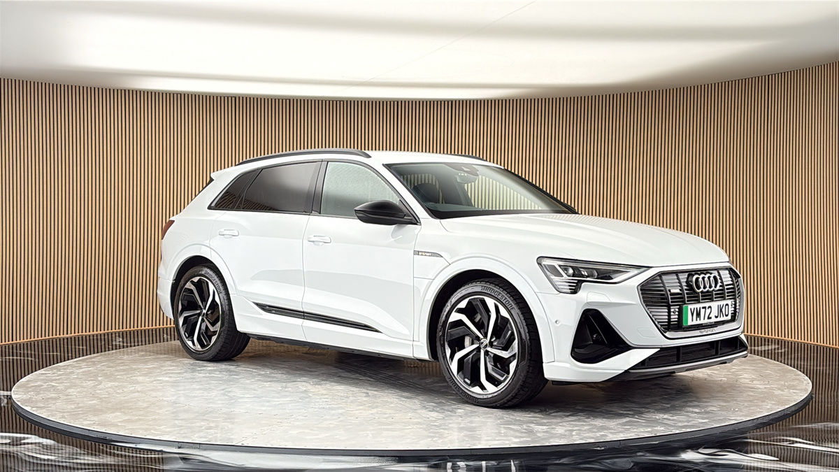 More views of Audi e-tron