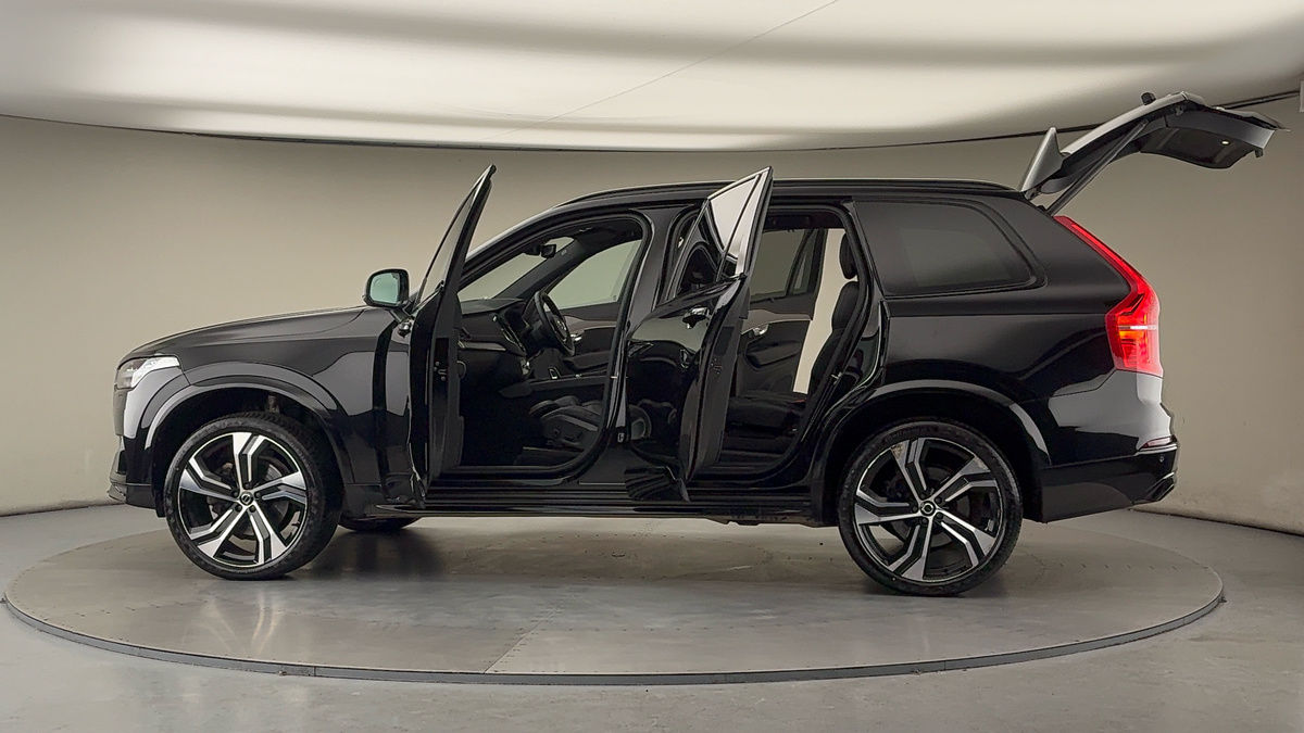 More views of Volvo XC90