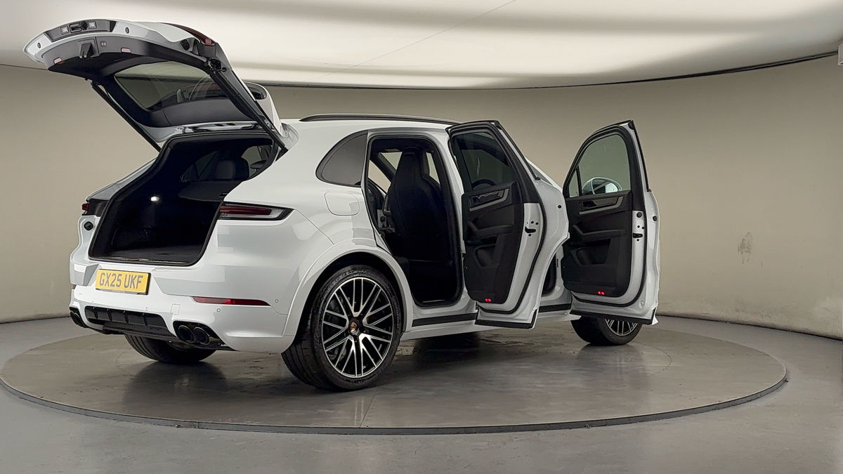 More views of Porsche Cayenne