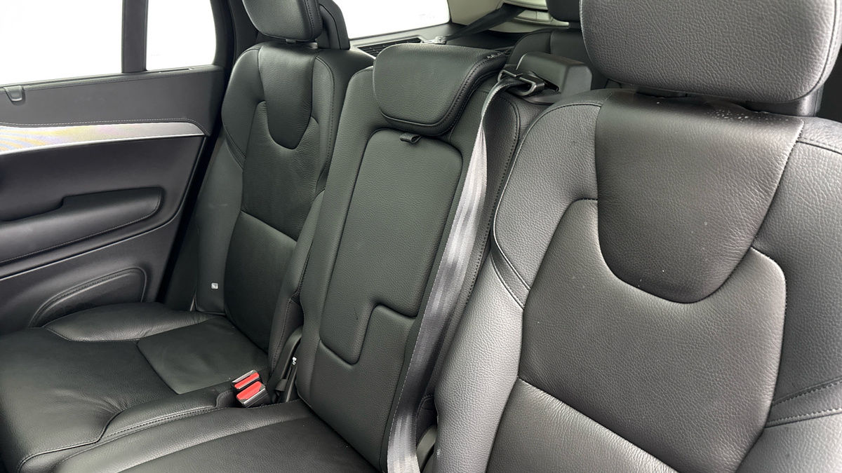 Volvo XC90 Image 8