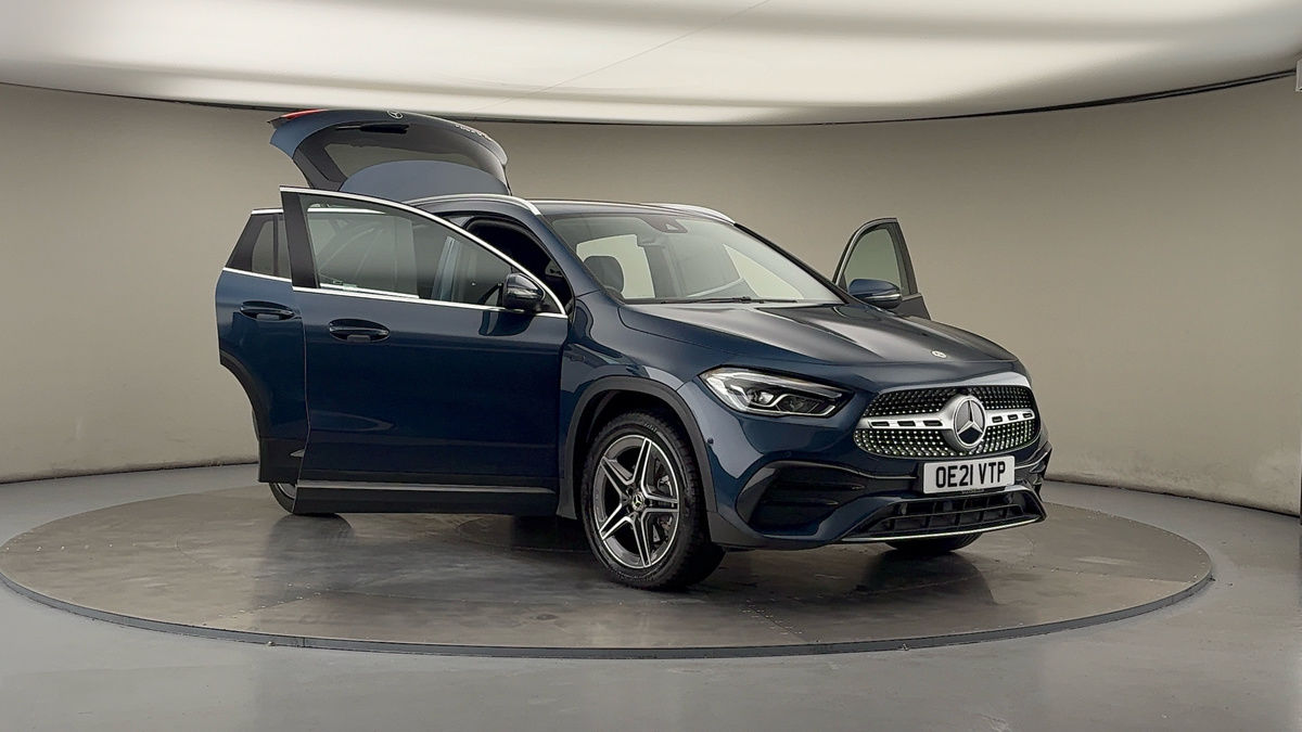 More views of Mercedes-Benz GLA