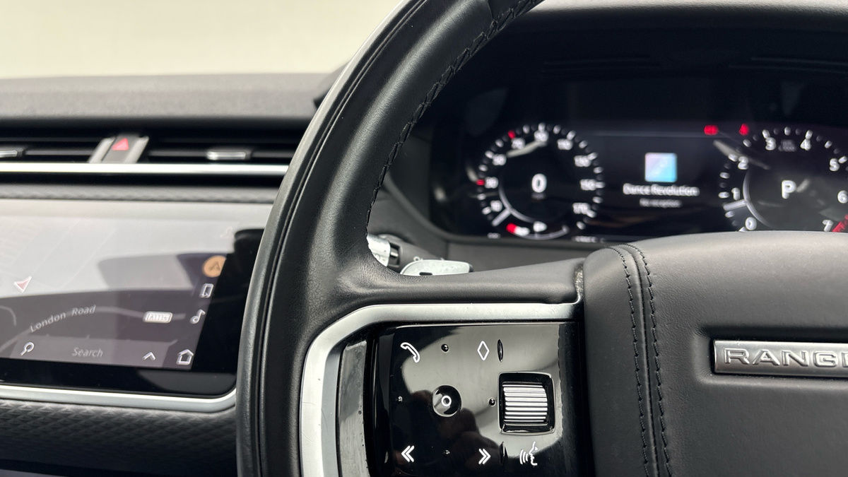 Land Rover Range Rover Velar Image 13