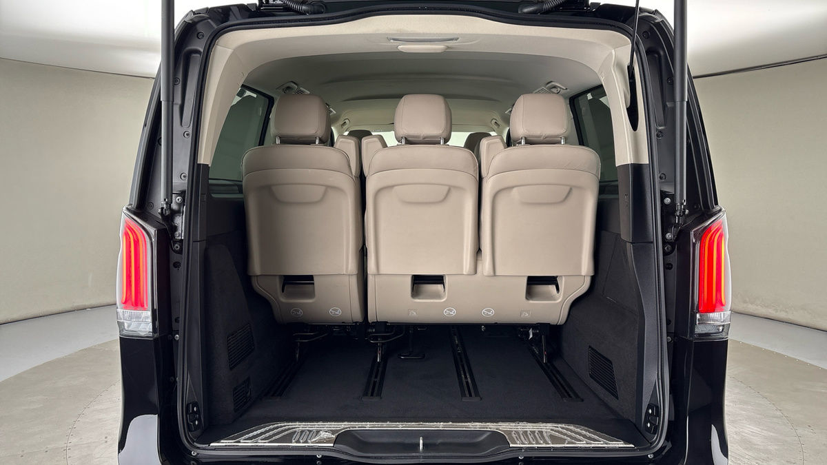 Mercedes-Benz V Class Image 11