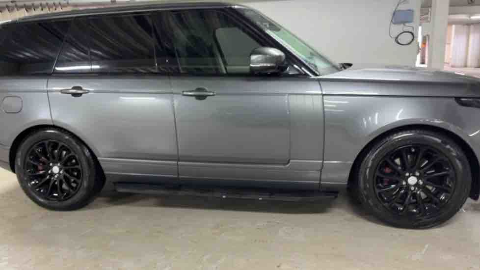 More views of Land Rover Range Rover