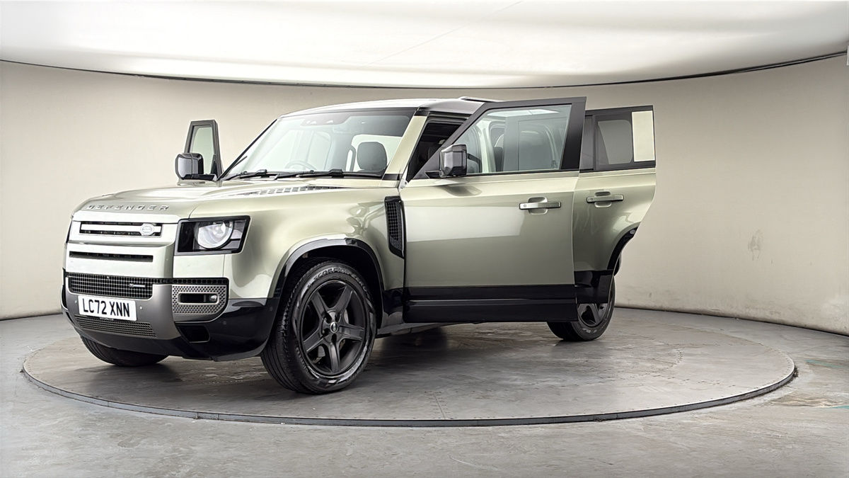 More views of Land Rover Defender 110