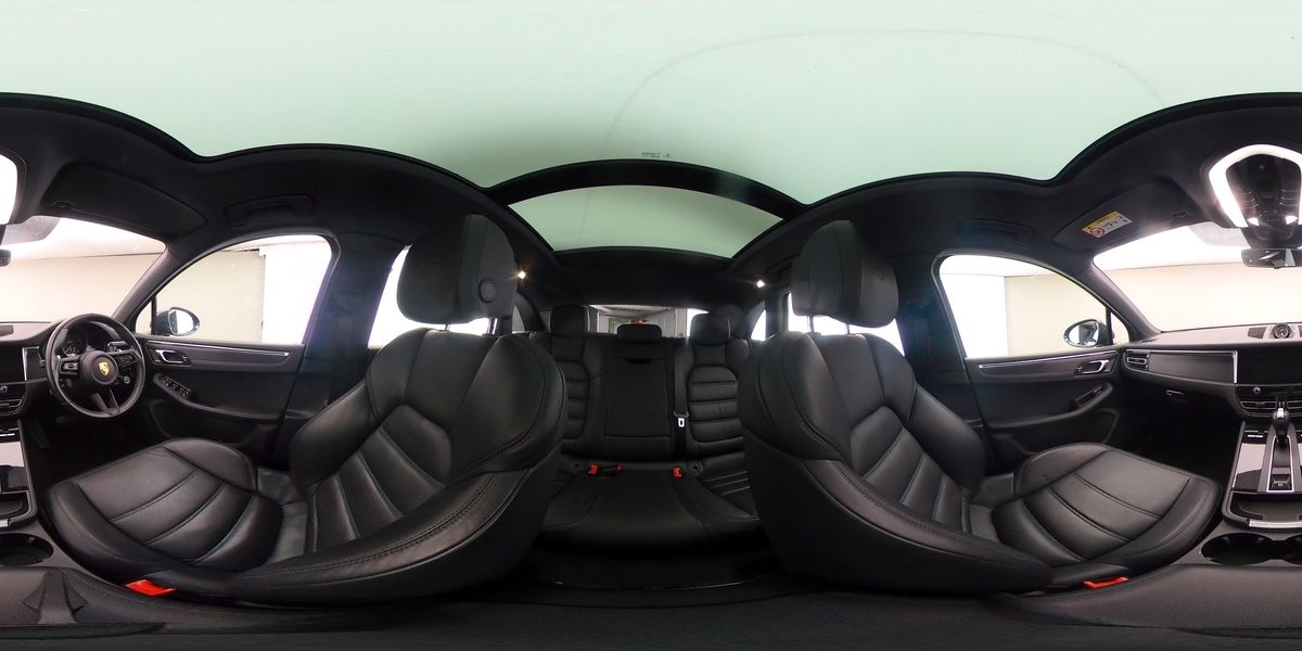 More views of Porsche Macan