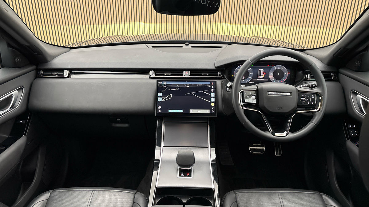 Land Rover Range Rover Velar Image 12