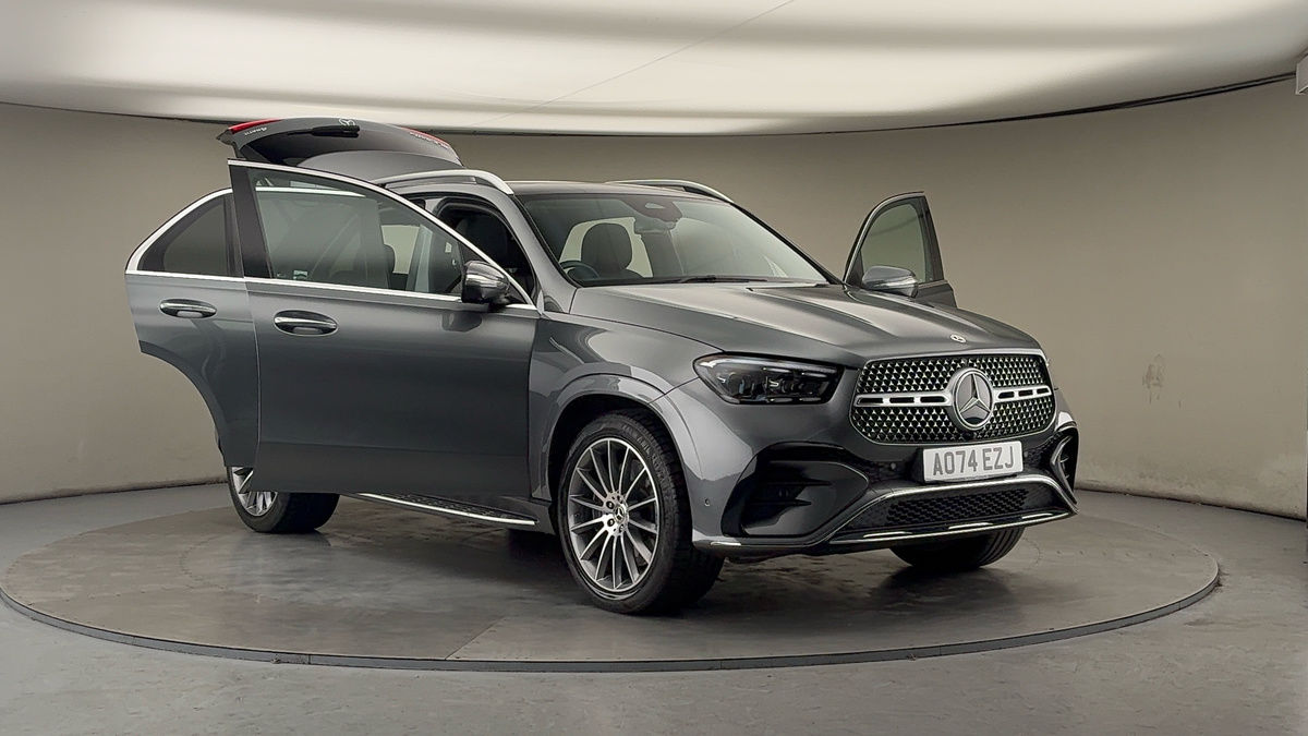 More views of Mercedes-Benz GLE