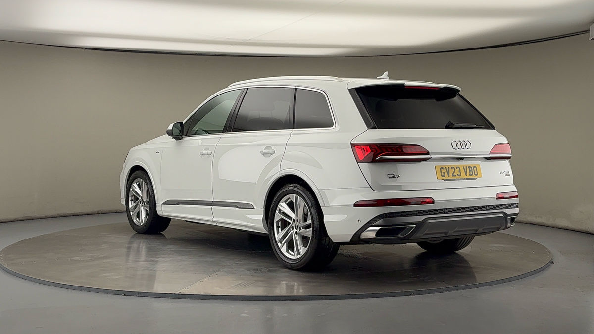 Audi Q7 Image 2