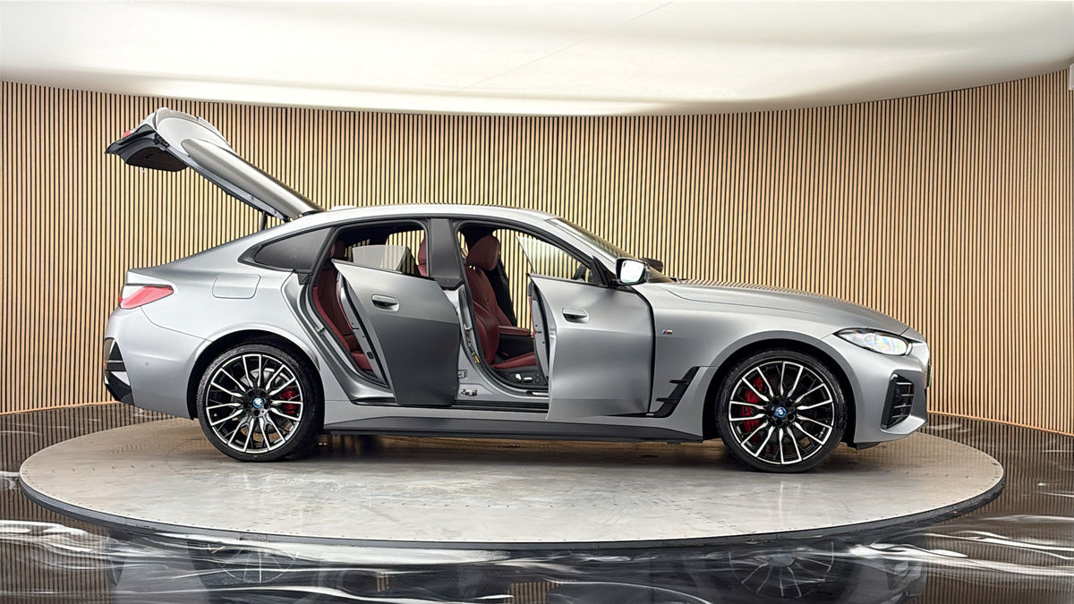 More views of BMW i4