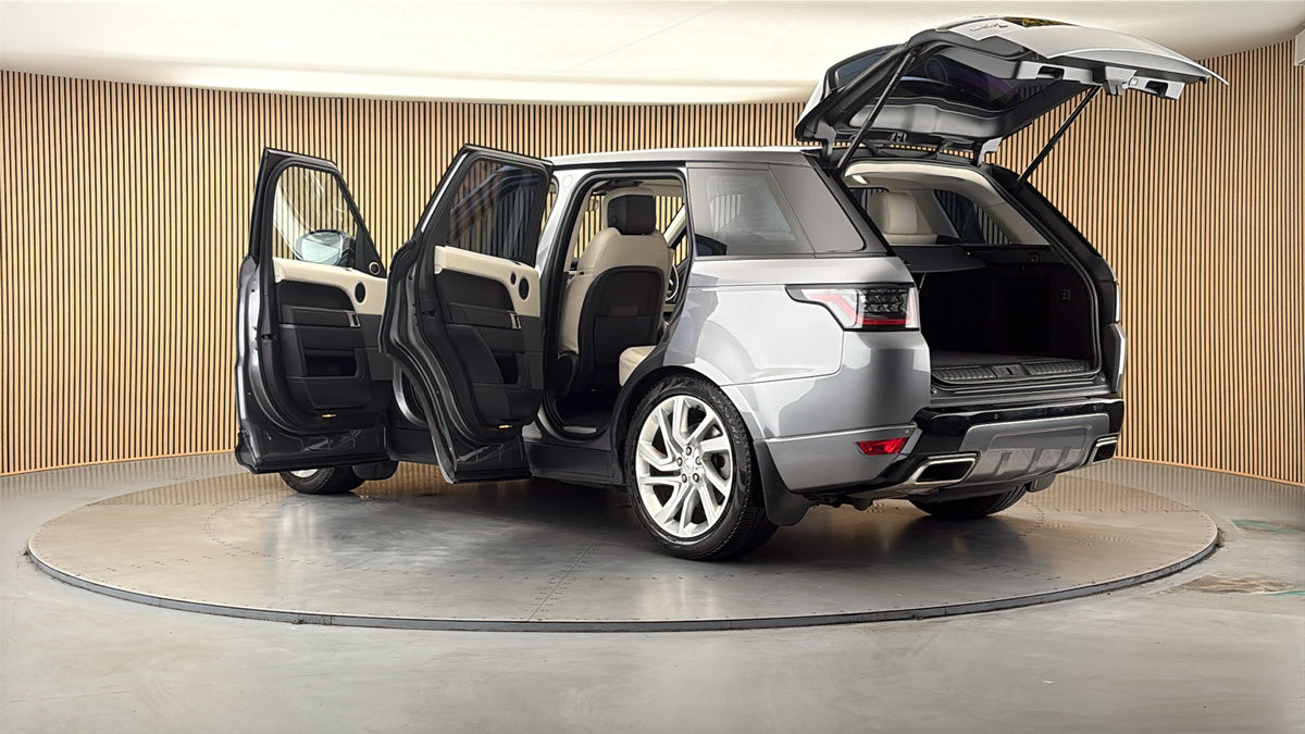 More views of Land Rover Range Rover Sport