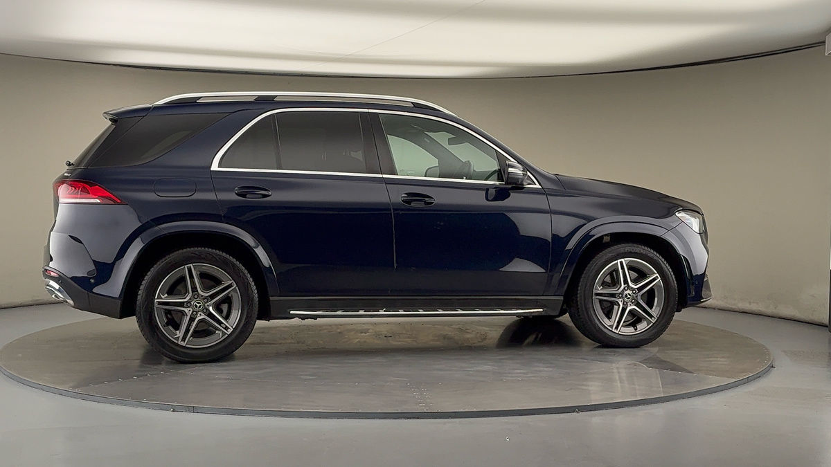 More views of Mercedes-Benz GLE