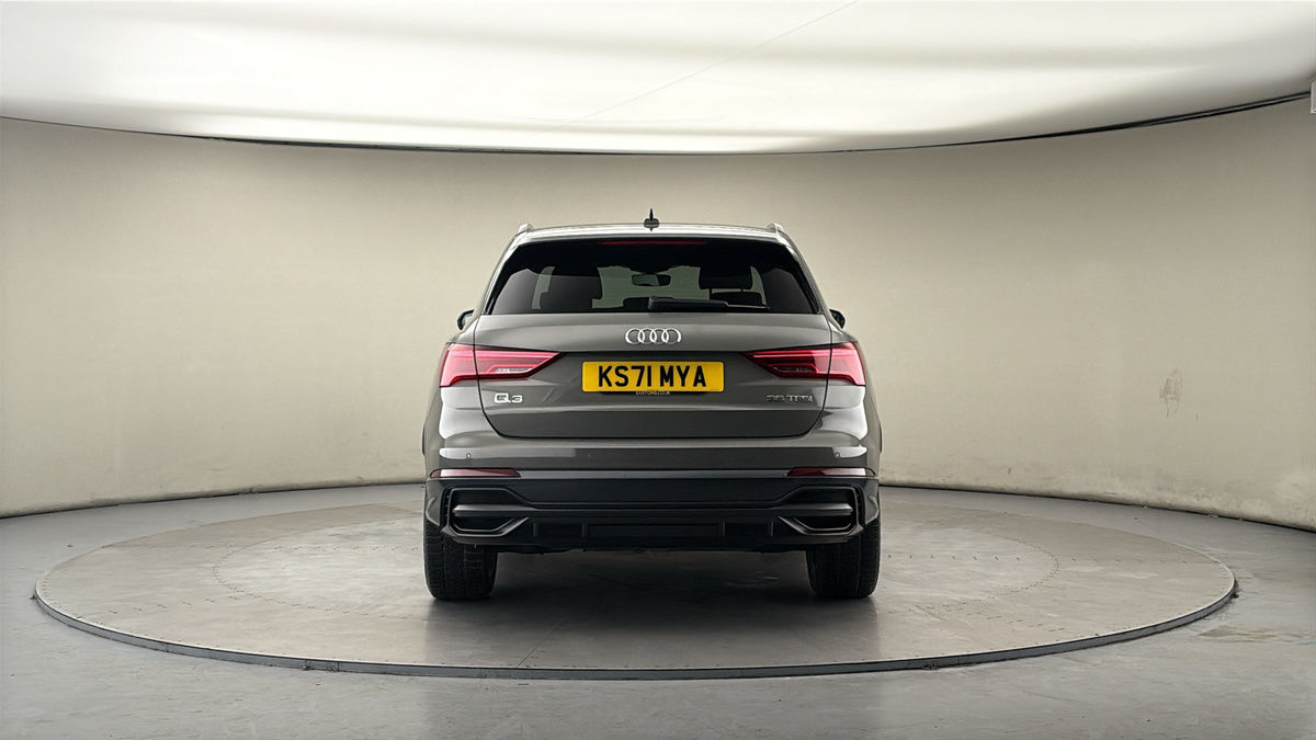 More views of Audi Q3