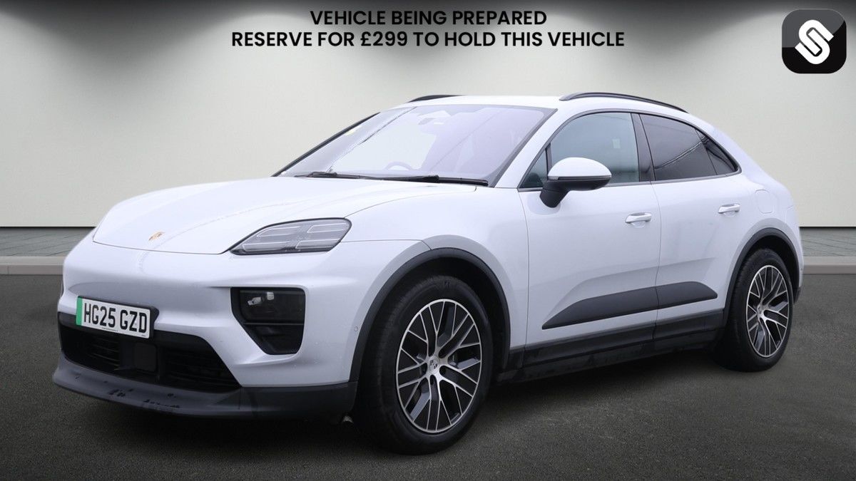 Porsche Macan Image 2