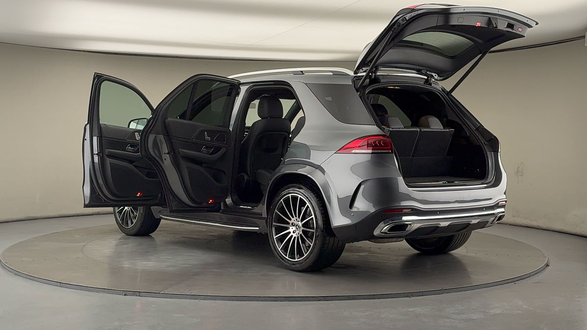 More views of Mercedes-Benz GLE