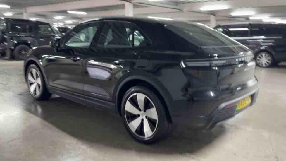 More views of Porsche Macan