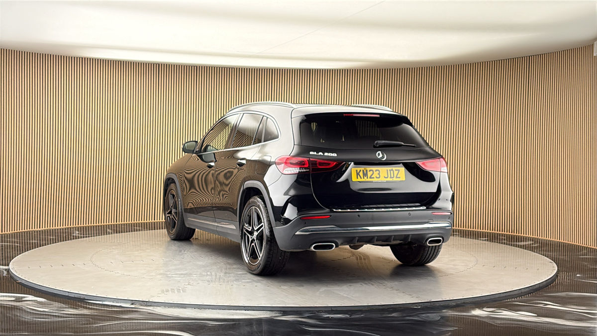 More views of Mercedes-Benz GLA