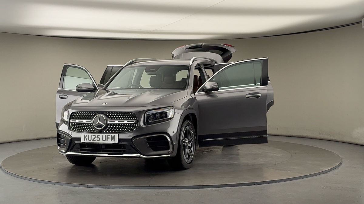 More views of Mercedes-Benz GLB