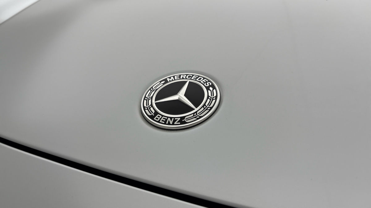 Mercedes-Benz GLA Image 24