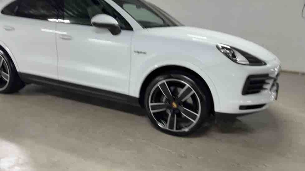 More views of Porsche Cayenne