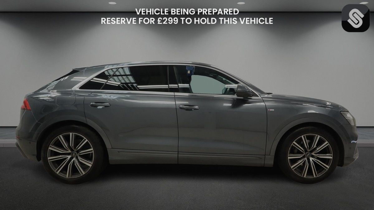 Audi Q8 Image 5