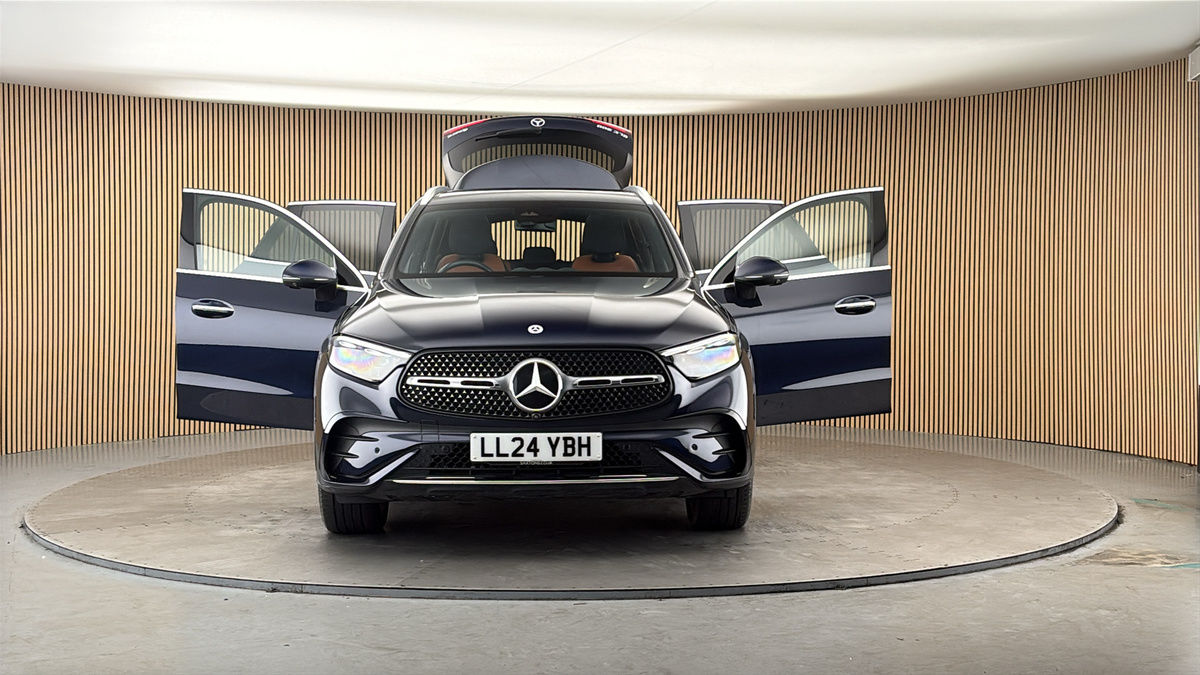 More views of Mercedes-Benz GLC
