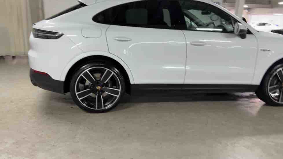 More views of Porsche Cayenne