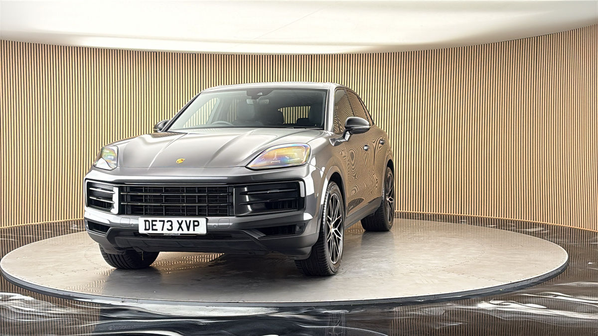 More views of Porsche Cayenne