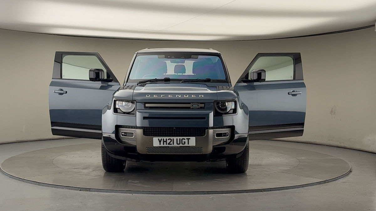 More views of Land Rover Defender 90