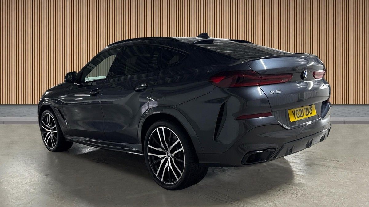 BMW X6 Image 2
