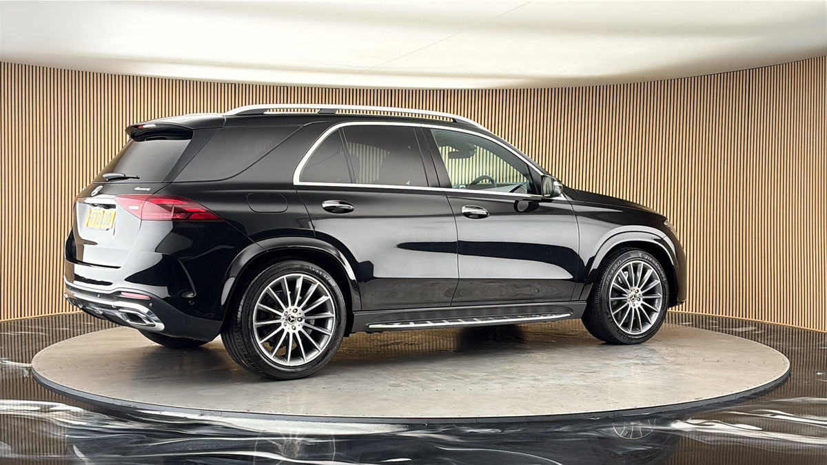 More views of Mercedes-Benz GLE