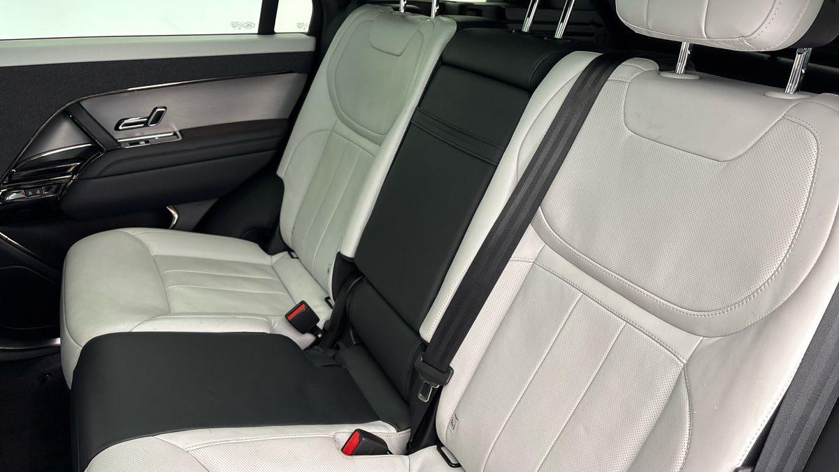 Land Rover Range Rover Sport Image 8